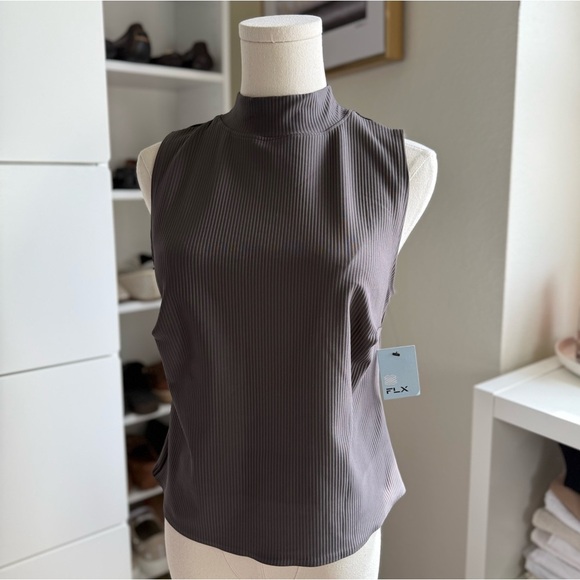 NWT FLX Gray Sleeveless Ribbed Mock Neck Active Wear Sport Tank Top Size Medium - Picture 2 of 6